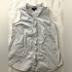 Sleeveless, ruffled Banana Republic button down shirt. Size 12. NWOT